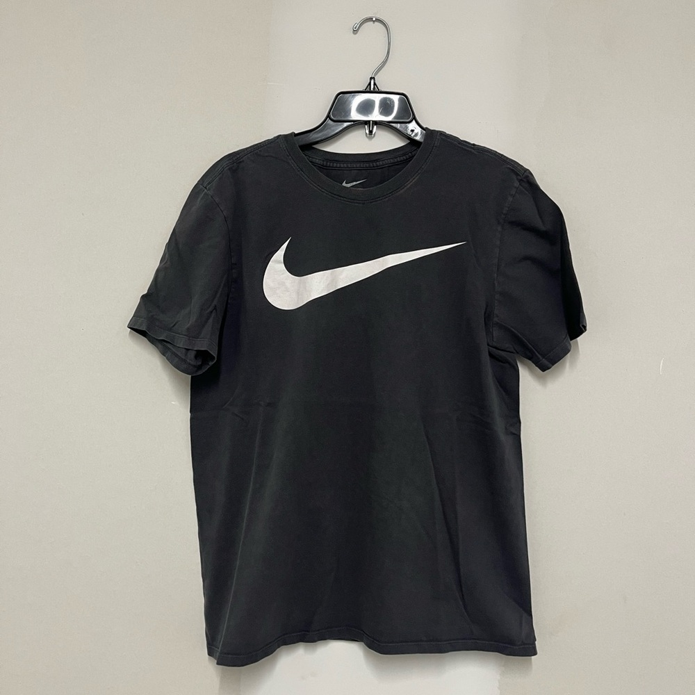 Nike black and white Swoosh tee